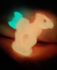 Vtg My Little Pony Petite Ponies Glow In The Dark Magic Candle Pink White Mane