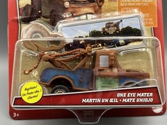 Disney Pixar Cars 2021 Welcome to Radiator Springs One Eye Mater with Key Chain