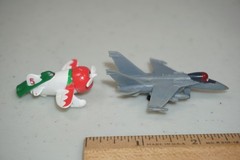 Disney Pixar Planes Echo & El Chupacabra Mini Plastic Figure Lot