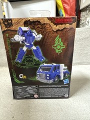 Takara Tomy Transformers Kingdom War for Cybertron Autobot Pipes