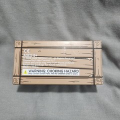 Grey Hatchling Crate – Plunderlings Action Figure Pack