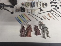 Star Wars Figures-BIG LOT. 64 FIGURES (POTF) With Accessories, Weapons, Backpaks
