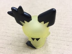 2009 Pokemon Finger Puppet Clear Spiky-Eared Female Pichu Bandai