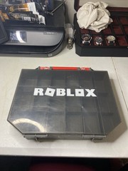 ROBLOX Toys Collector’s Toolkit Carrying Case Holds Up to 36 Figures
