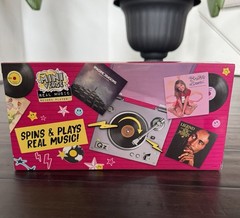 MGA’s Miniverse Real Vinyl Music Record Player Mini Playable Record NEW IN HAND