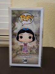 Disney’s Snow White Toys R’ Us Exclusive Funko Pop