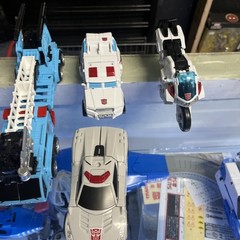 Takara Tomy Transformers Unite Warriors UW-03 Guardian Defensor Complete