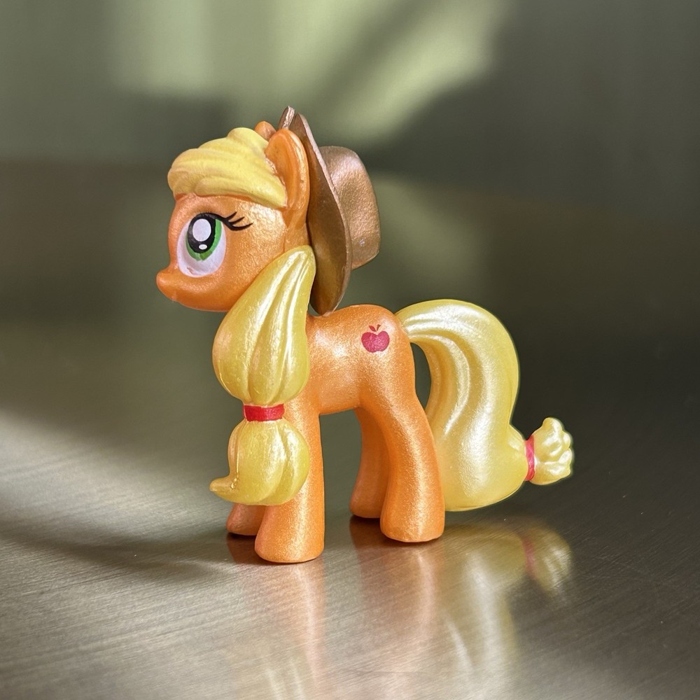 My Little Pony Blind Bag “APPLEJACK” (CHROME UCC Distributing) Mini FIM G4