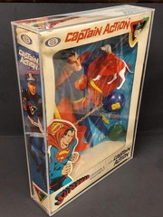 CAPTAIN ACTION IDEAL UNIFORMS SETS THIS SALE IS FOR A EMTY ACRYLIC CASE NO TOYS
