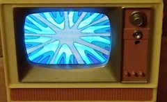 Tiny TV Classics Working TV Batman 1966 Scenes – WORKS No Remote