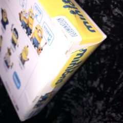 MINIONS 2013 10 Piece Mini Figurines Ages 4+