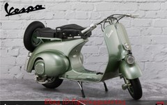 Blitzway 1/4 Roman Holiday-Princess Ann & 1951 Vespa 125 Scooter Statue INSTOCK