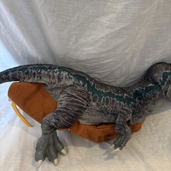 JURASSIC WORLD Baby BLUE Dinosaur Animatronic Hand Puppet REAL FX Wow Stuff EUC!