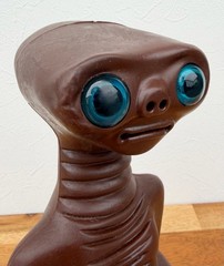 E.T. The Extra-Terrestrial 1982 France Fabrique De Bourgogne Soft Vinyl Figure
