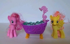 My Little Pony FiM Pinkie Pie and Fluttershy Crystal Empire Bath Set