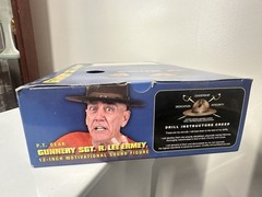 USMC P.T. GEAR GUNNERY SGT. R. LEE ERMEY 12 INCH MOTIVATIONAL SIDESHOW. T-2