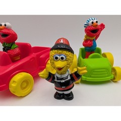 Sesame Street Elmo Big Bird Toy Vehicles Figures Red Green Yellow Fireman Sailor