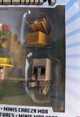 NEW Minecraft Mob Head Minis Villager Guarding Iron Golem Pack Ages 6+