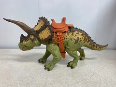 2017 Primal Clash Dino Commander Triceratops Figure Lanard with saddle Dinosaur