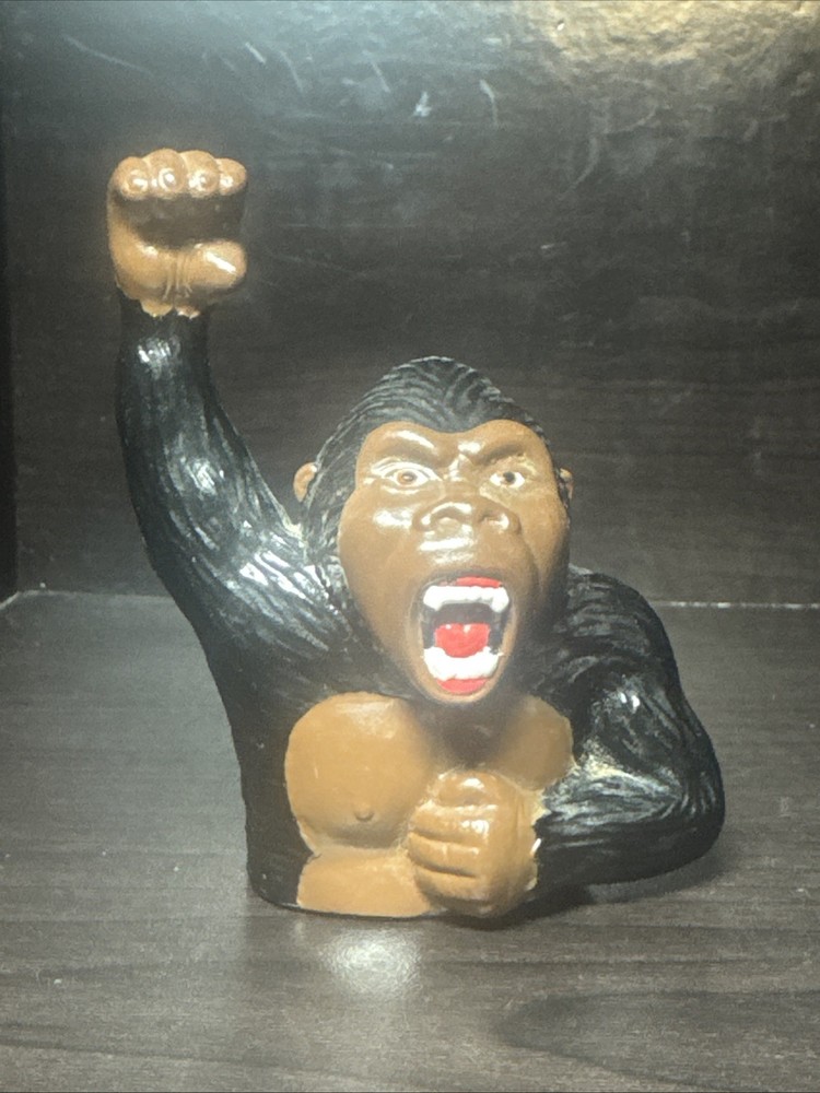 Vintage 1986 Universal Studios King Kong Plastic Rubber Toy Figure Finger Puppet