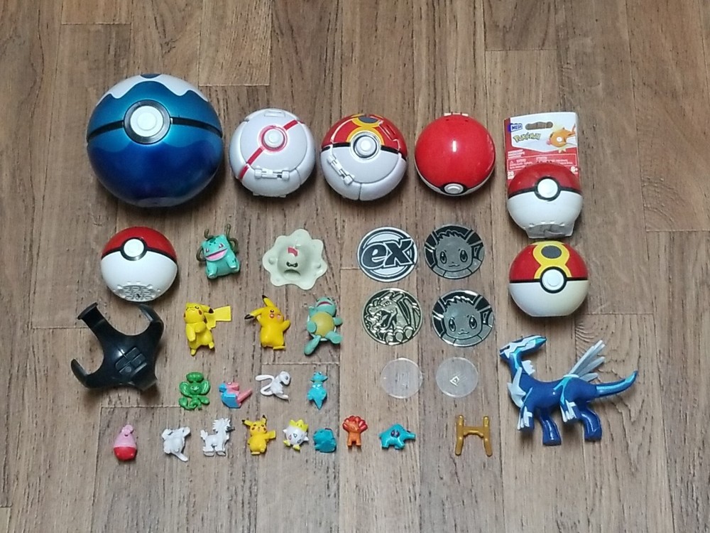 Pokemon Mini Figures 30 Pc Lot Miniature Figures Coins Pokeball Pokemon