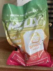 PopMART MEGA SPACE MOLLY – Series 3 “Peach2016” Figure w/ Box & Card, Sealed Bag