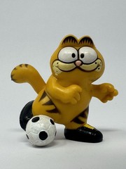 Garfield Vintage Soccer Ball Figure F2