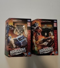 Transformers War for Cybertron: Kingdom Deluxe Slammer & Pipes
