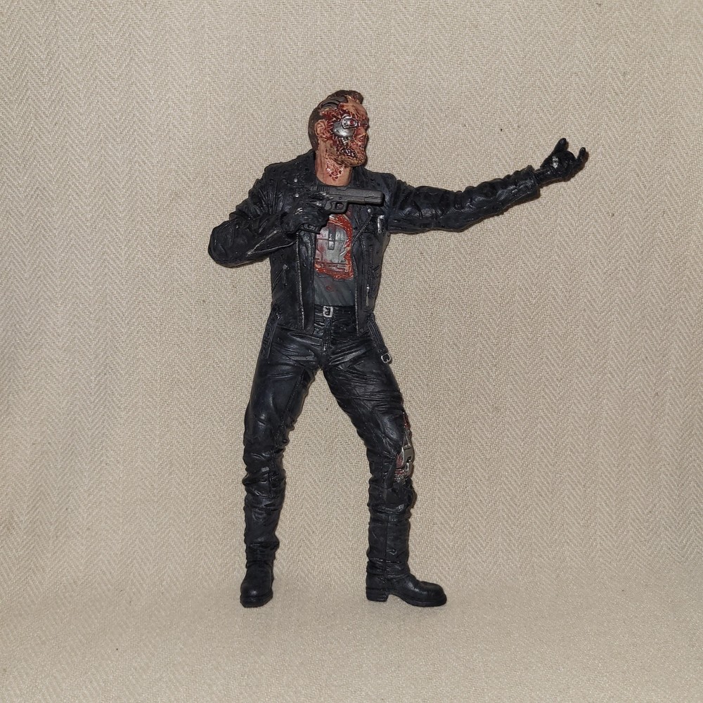 McFarlane Movie Maniacs Terminator 2 Judgement Day T-1000 Figure 2001