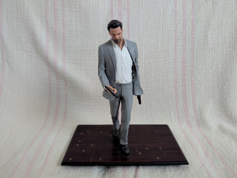 Max Payne 3 Special Edition Statue PS3 Rockstar Games Triforce PS3 – Adult Owned
