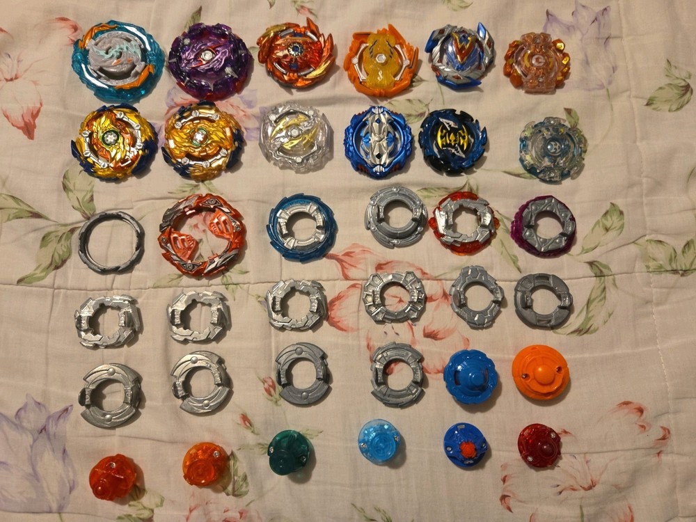 Lot Of Beyblade Burst Hasbro Takara Tomy Layers Discs And Drivers