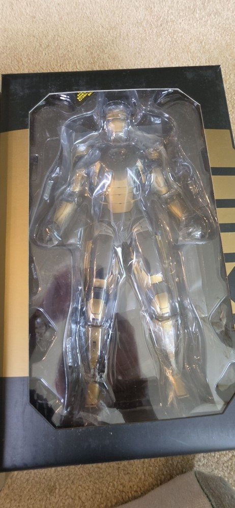 IRON MAN 3 PYTHON MARK XX 12′ SCALE HOT TOYS FIGURE MMS248