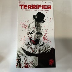Terrifier Art the Clown 12-Inch Action Figure 2024Trick or Treat Studios