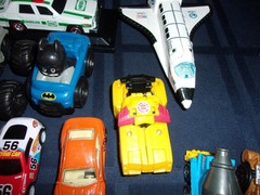 LOT 20 VARIOUS SIZES DISNEY CARS DIE CAST PLASTIC TMNT HESS TRANSFORMERS