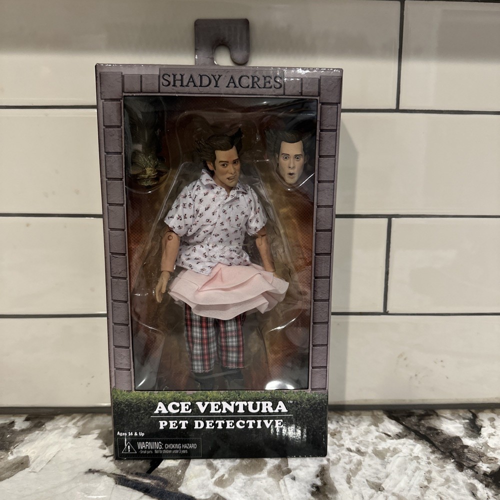 NECA Ace Ventura: Pet Detective Shady Acres Ace Ventura (Clothed) Action Figure