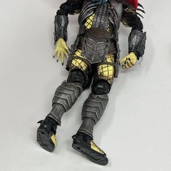 Neca Predator AVP Elder Predator Action Figure w/ Accessories READ