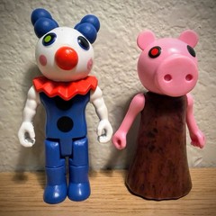 Roblox PIGGY Series 1 3.5″ Piggy & Blue Clowny Action Figures PhatMojo Toy Lot