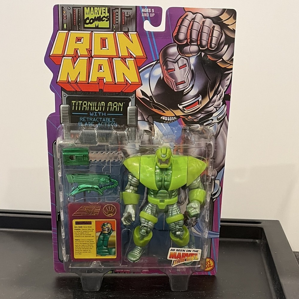 Toy Biz Iron Man Titanium Man Action Figure Retractable Blade w/ Gun Shield