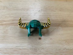 Power Rangers Original Bull Head Green Helmet with Horns Zeo Megazord – Original