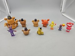 FNAF Five Nights at Freddy’s Lot of 10 Random Figures 1″ to 3″