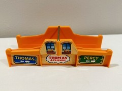 Thomas & Friends Mail Delivery Big Loader Train Set TOMY 2005 Post Offic
