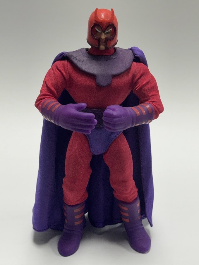 1999 MAGNETO Marvel Comics X-Men Famous Cover ToyBiz 8″ Action Figure – Loose