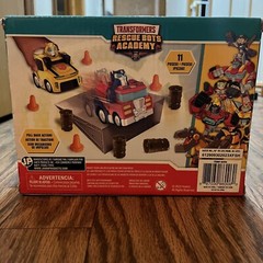 Transformers Rescue Bots Academy 11 Piece Jump Set BUMBLEBEE & CHASE