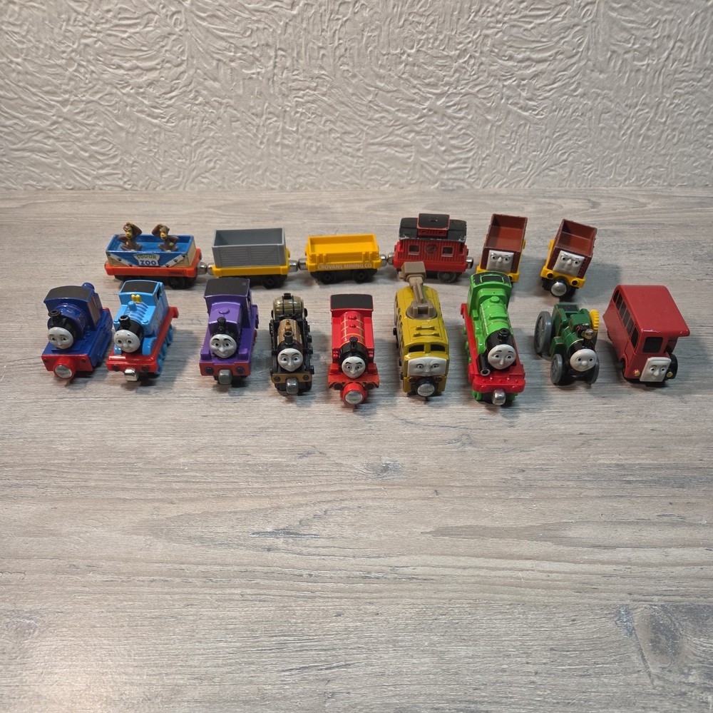15 PC LOT Thomas & Friends Railway Trains magnetic talking Henry
