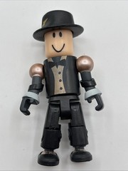 R0BL0X Toys Action Figures Lot 8 Figures And Accessories Scooter Pack NO CODES