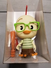 DISNEY Neca Chicken Little Action Figure Urban Vinyl MOVIE Bat Disneyana 8″ 2004