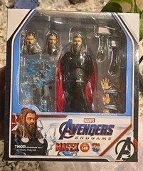 MAFEX Avengers Endgame Thor No. 149 Medicom Authentic Opened Not Displayed