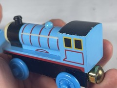 Thomas & Friends Wooden Train Tank Engine Edward Railway Gold Mags