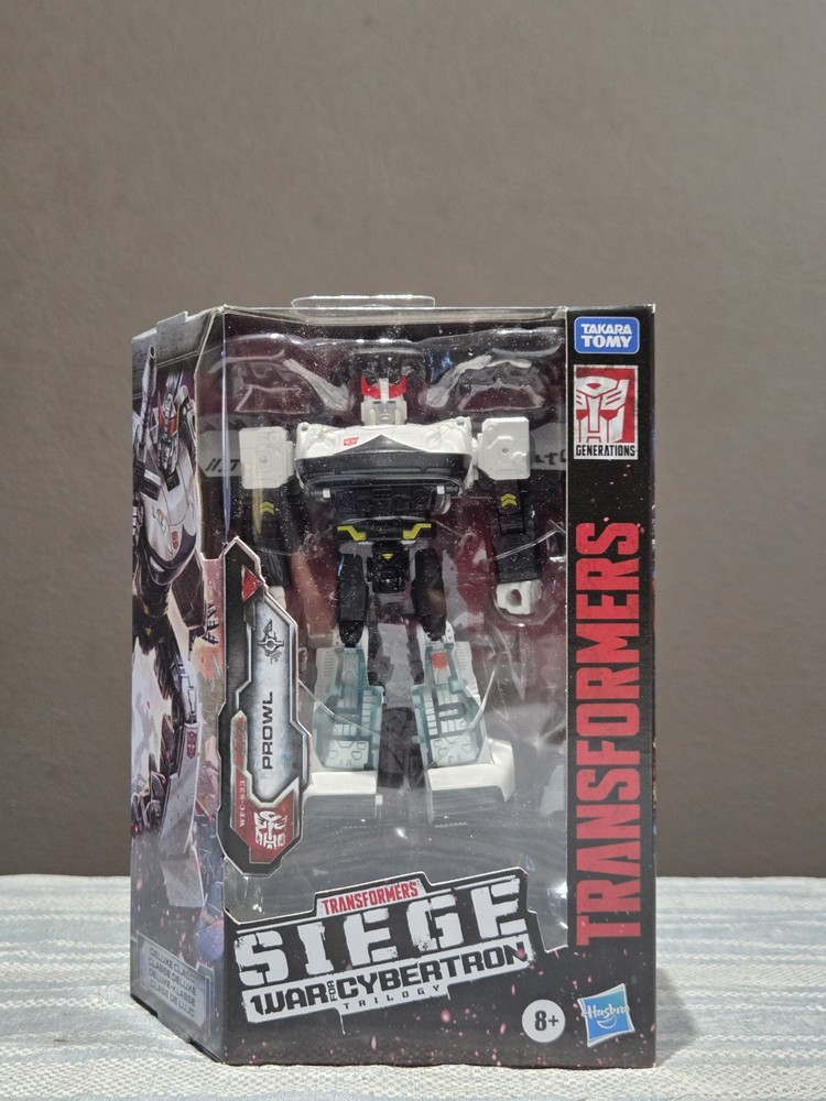 Transformers Generations: War for Cybertron Earthrise – Deluxe Prowl