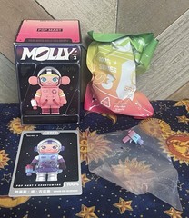 AUTHENTIC SECRET #2 LOUIS DE GUZMAN Pop Mart Mega Space Molly 100% Series 3